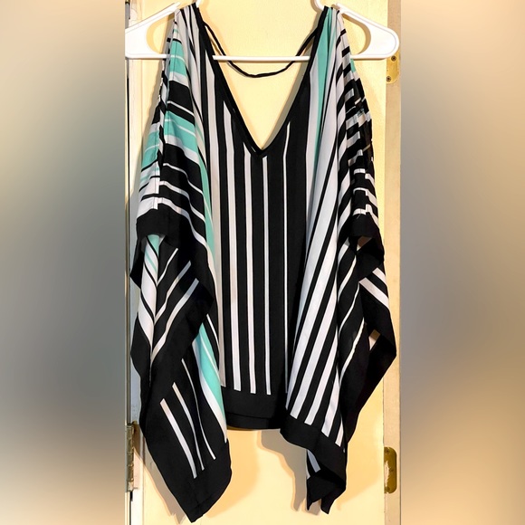 BCX Ladies Pinstriped BatWing Blouse - Picture 2 of 4